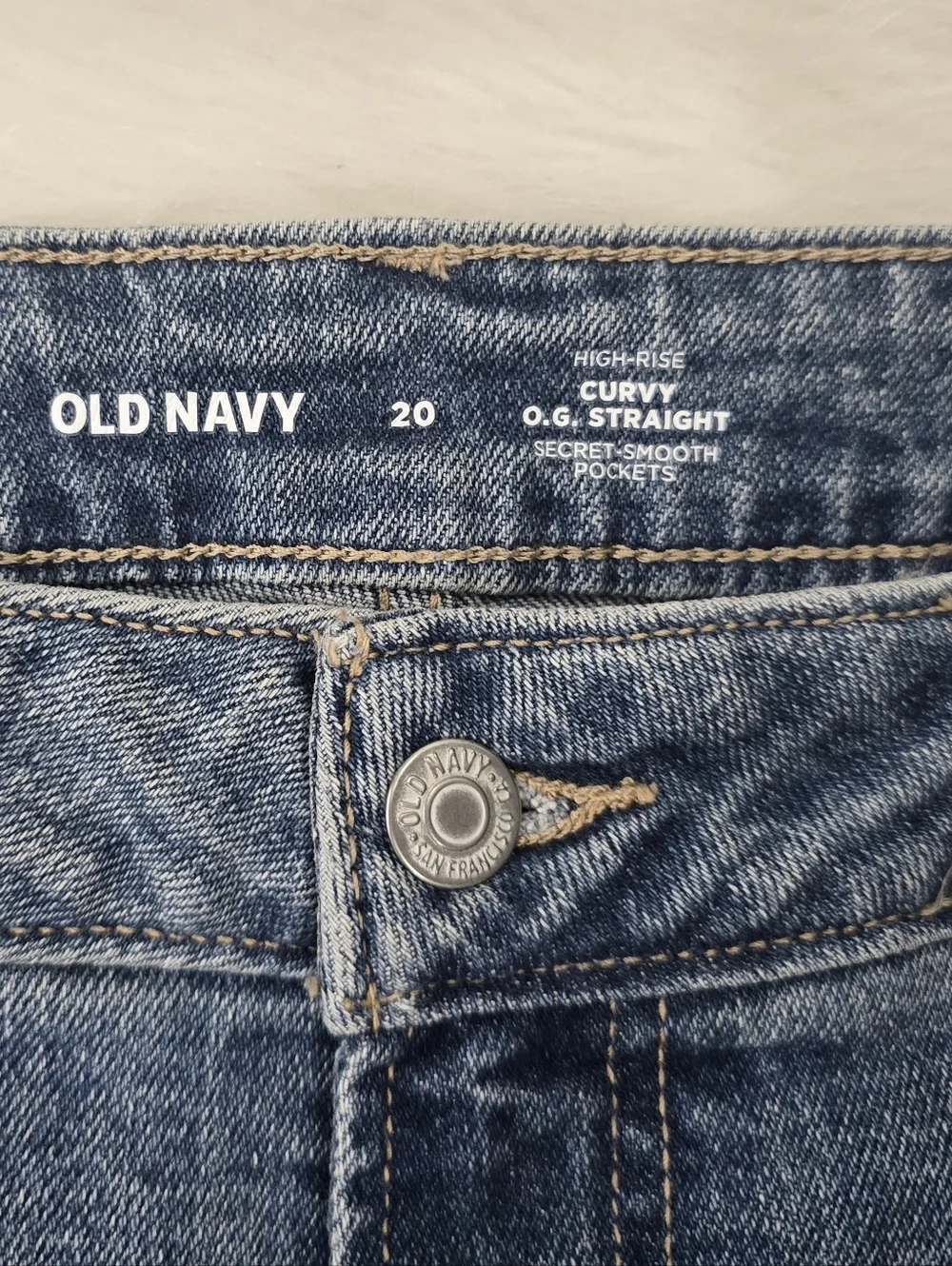 Old Navy High Rise Curvy O.G. Straight Jeans Plus Women Size 20 - Picture 2 of 4
